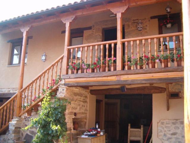 Hotel Rural La Veleta Murias de Rechivaldo Exterior foto